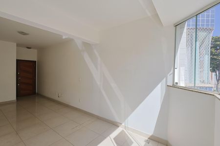 Apartamento à venda com 140m², 3 quartos e 2 vagasSala