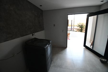 Casa à venda com 630m², 4 quartos e 8 vagasÁrea de Serviço