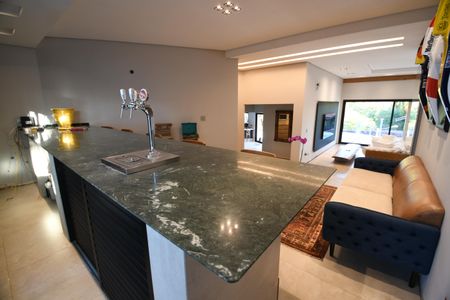 Casa à venda com 630m², 4 quartos e 8 vagasSala 3