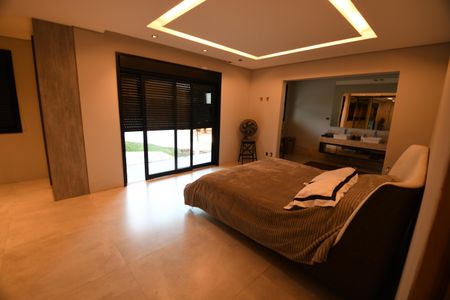 Casa à venda com 630m², 4 quartos e 8 vagasSuite 2