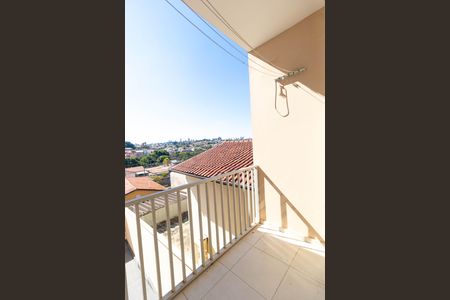 Casa à venda com 311m², 6 quartos e 6 vagas Casa à venda com 311m², 6 quartos e 6 vagasVaranda da Área de Serviço