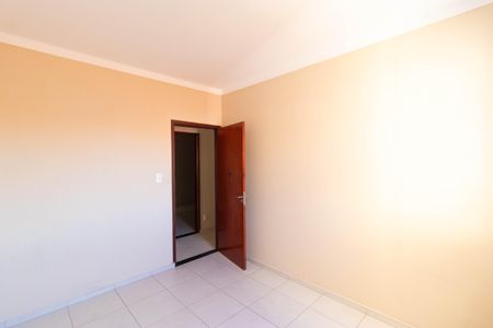 Casa à venda com 311m², 6 quartos e 6 vagas Casa à venda com 311m², 6 quartos e 6 vagasQuarto 03