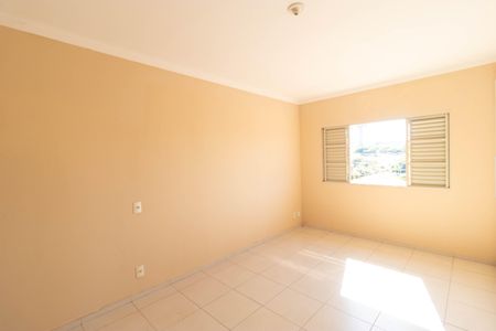 Casa à venda com 311m², 6 quartos e 6 vagas Casa à venda com 311m², 6 quartos e 6 vagasSuíte 06