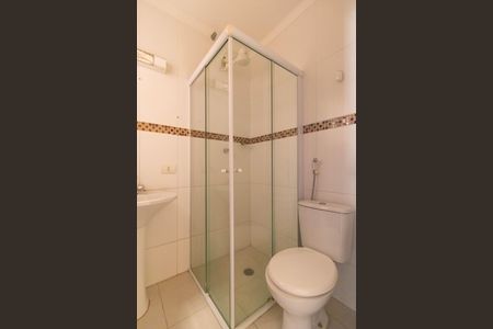 Casa à venda com 311m², 6 quartos e 6 vagas Casa à venda com 311m², 6 quartos e 6 vagasBanheiro 01