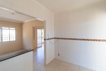 Casa à venda com 311m², 6 quartos e 6 vagas Casa à venda com 311m², 6 quartos e 6 vagasCozinha