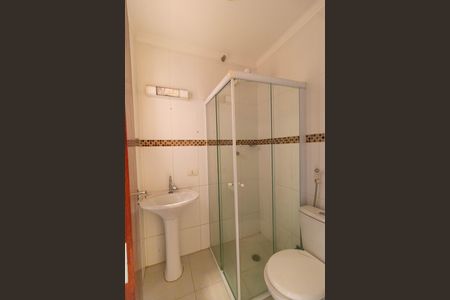 Casa à venda com 311m², 6 quartos e 6 vagas Casa à venda com 311m², 6 quartos e 6 vagasBanheiro 01