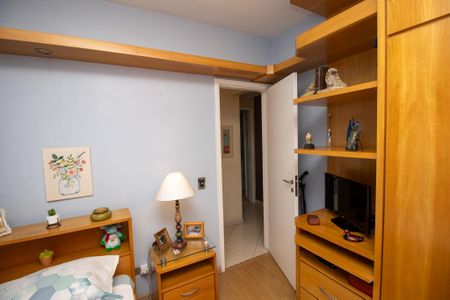 Apartamento à venda com 145m², 3 quartos e 2 vagas Apartamento à venda com 145m², 3 quartos e 2 vagasQuarto 1