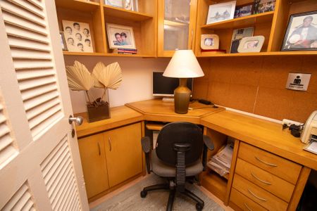 Apartamento à venda com 145m², 3 quartos e 2 vagas Apartamento à venda com 145m², 3 quartos e 2 vagasQuarto 2