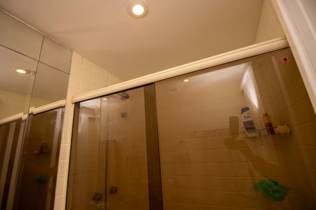 Apartamento à venda com 145m², 3 quartos e 2 vagas Apartamento à venda com 145m², 3 quartos e 2 vagasBanheiro Social