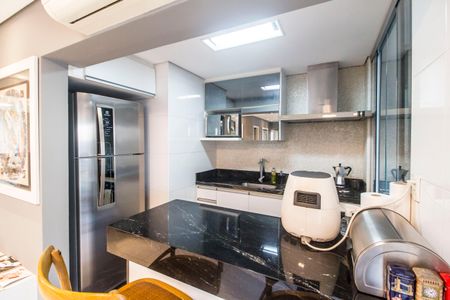 Apartamento para alugar com 87m², 2 quartos e 2 vagas Apartamento para alugar com 87m², 2 quartos e 2 vagasCozinha