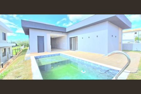 Casa de condomínio à venda com 246m², 4 quartos e 4 vagasPiscina
