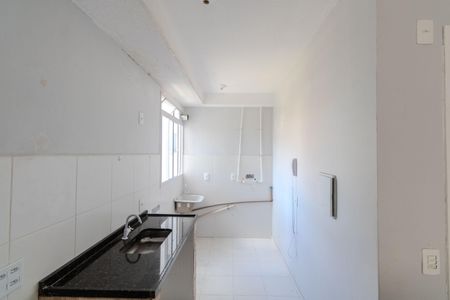 Apartamento para alugar com 44m², 2 quartos e 1 vaga Apartamento para alugar com 44m², 2 quartos e 1 vagaCozinha e Área de Serviço