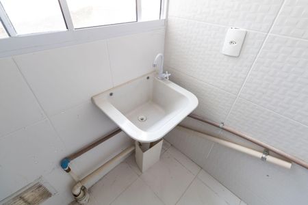Apartamento para alugar com 44m², 2 quartos e 1 vaga Apartamento para alugar com 44m², 2 quartos e 1 vagaCozinha e Área de Serviço