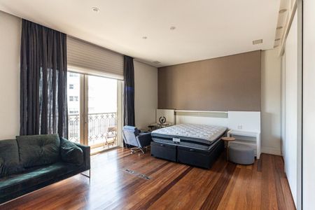 Apartamento à venda com 711m², 5 quartos e 6 vagas Apartamento à venda com 711m², 5 quartos e 6 vagasSuíte 1