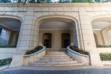 Apartamento à venda com 711m², 5 quartos e 6 vagas Apartamento à venda com 711m², 5 quartos e 6 vagasFachada