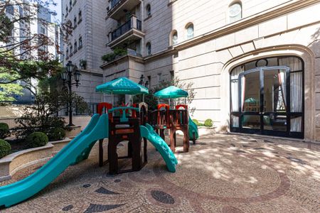 Apartamento à venda com 711m², 5 quartos e 6 vagas Apartamento à venda com 711m², 5 quartos e 6 vagasÁrea comum