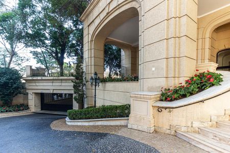 Apartamento à venda com 711m², 5 quartos e 6 vagas Apartamento à venda com 711m², 5 quartos e 6 vagasFachada