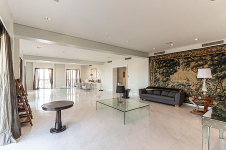 Apartamento à venda com 711m², 5 quartos e 6 vagas Apartamento à venda com 711m², 5 quartos e 6 vagasSala