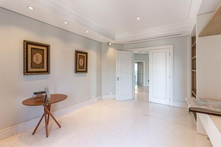 Apartamento à venda com 711m², 5 quartos e 6 vagas Apartamento à venda com 711m², 5 quartos e 6 vagasSala 2