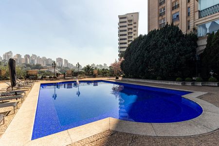 Apartamento à venda com 711m², 5 quartos e 6 vagas Apartamento à venda com 711m², 5 quartos e 6 vagasÁrea comum
