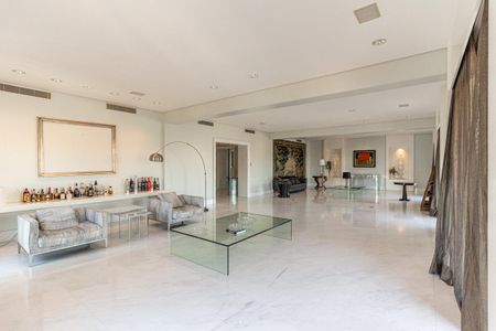 Apartamento à venda com 711m², 5 quartos e 6 vagas Apartamento à venda com 711m², 5 quartos e 6 vagasSala