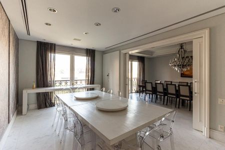 Apartamento à venda com 711m², 5 quartos e 6 vagas Apartamento à venda com 711m², 5 quartos e 6 vagasSala de Jantar 2