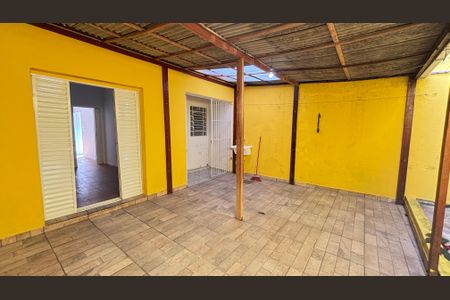 Casa à venda com 91m², 1 quarto e 1 vagaQuintal