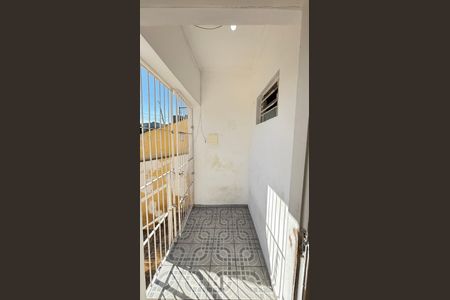 Casa à venda com 91m², 1 quarto e 1 vagaQuintal