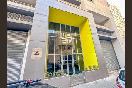 Apartamento à venda com 64m², 2 quartos e 1 vaga Apartamento à venda com 64m², 2 quartos e 1 vagaFachada