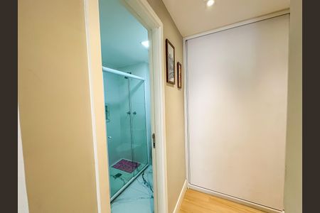 Apartamento à venda com 64m², 2 quartos e 1 vaga Apartamento à venda com 64m², 2 quartos e 1 vagaSuíte