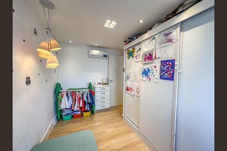 Apartamento à venda com 64m², 2 quartos e 1 vaga Apartamento à venda com 64m², 2 quartos e 1 vagaQuarto