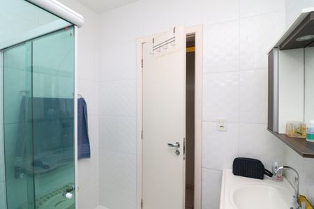 Casa à venda com 240m², 5 quartos e 3 vagasBanheiro Social