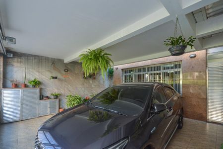 Casa à venda com 310m², 3 quartos e 2 vagas Casa à venda com 310m², 3 quartos e 2 vagasGaragem