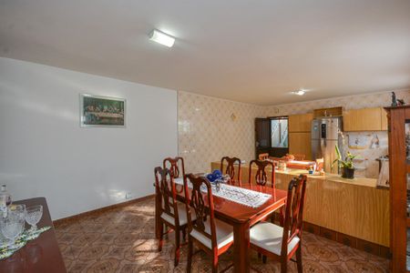 Casa à venda com 310m², 3 quartos e 2 vagas Casa à venda com 310m², 3 quartos e 2 vagasCopa