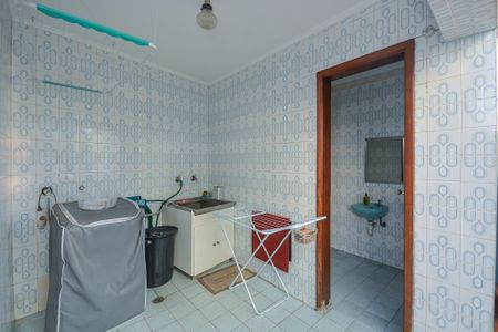 Casa à venda com 310m², 3 quartos e 2 vagas Casa à venda com 310m², 3 quartos e 2 vagasÁrea de Serviço