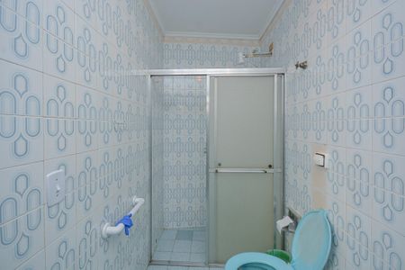 Casa à venda com 310m², 3 quartos e 2 vagas Casa à venda com 310m², 3 quartos e 2 vagasBanheiro de serviço