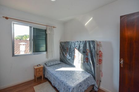 Casa à venda com 310m², 3 quartos e 2 vagas Casa à venda com 310m², 3 quartos e 2 vagasQuarto 1