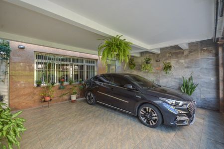 Casa à venda com 310m², 3 quartos e 2 vagas Casa à venda com 310m², 3 quartos e 2 vagasGaragem