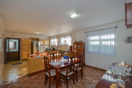 Casa à venda com 310m², 3 quartos e 2 vagas Casa à venda com 310m², 3 quartos e 2 vagasCopa
