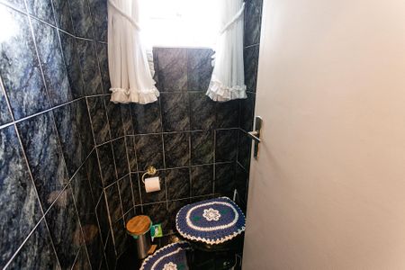 Casa à venda com 156m², 3 quartos e 3 vagas Casa à venda com 156m², 3 quartos e 3 vagasLavabo