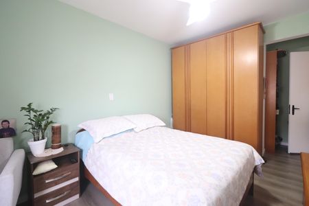 Apartamento à venda com 77m², 2 quartos e 1 vagaQuarto 2
