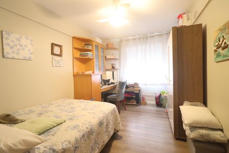 Apartamento à venda com 77m², 2 quartos e 1 vagaQuarto 1
