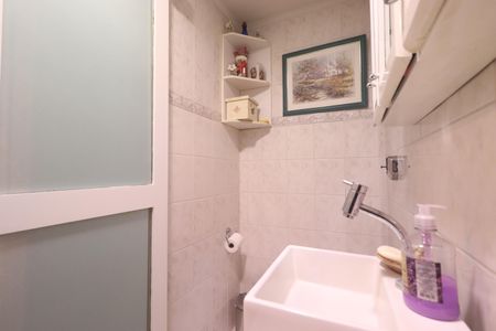 Apartamento à venda com 77m², 2 quartos e 1 vagaBanheiro Social