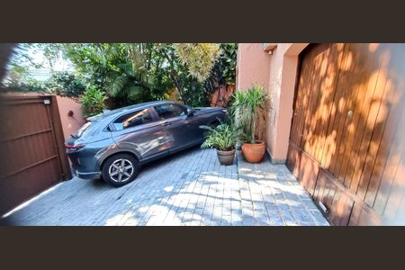 Casa à venda com 300m², 3 quartos e 3 vagasGaragem