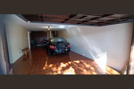 Casa à venda com 300m², 3 quartos e 3 vagasGaragem