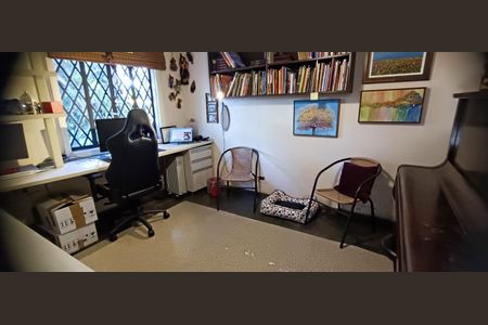 Casa à venda com 300m², 3 quartos e 3 vagasEscritório