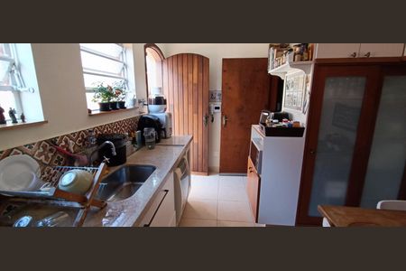 Casa à venda com 300m², 3 quartos e 3 vagasCozinha