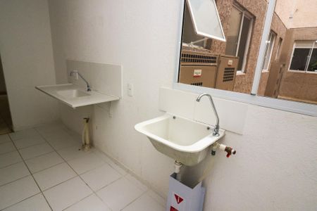 Apartamento à venda com 40m², 2 quartos e 1 vaga Apartamento à venda com 40m², 2 quartos e 1 vagaCozinha e Área de Serviço
