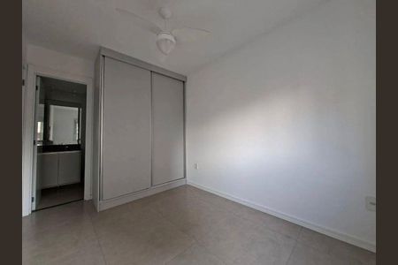 Studio à venda com 38m², 1 quarto e 1 vaga Studio à venda com 38m², 1 quarto e 1 vagaQuarto