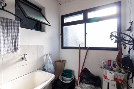 Apartamento à venda com 63m², 3 quartos e 1 vagaÁrea de Serviço